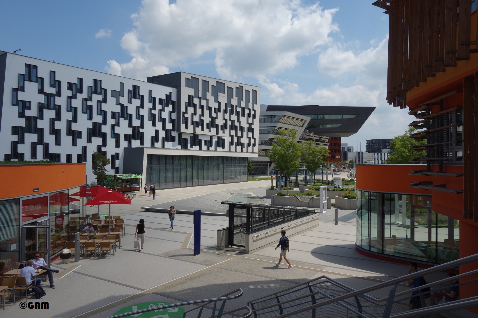 wu04_copyright_yannewman