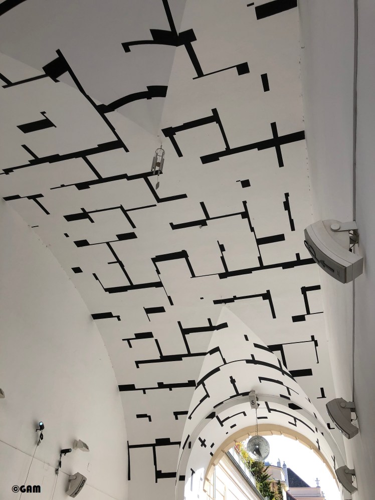 ton2_copyright_yannewman